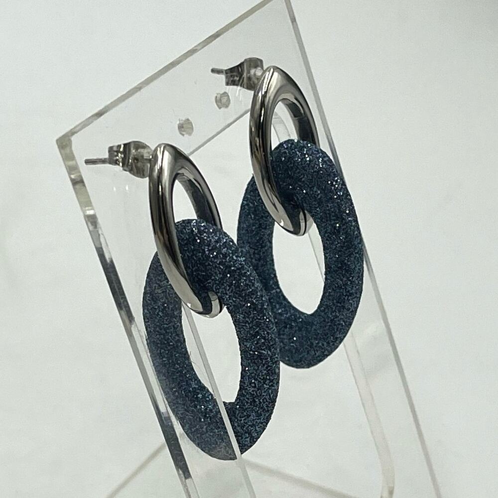 MLD CH 316โ Stainless Steel Blue Glitter Interlocking Double Oval Hoop Earrings